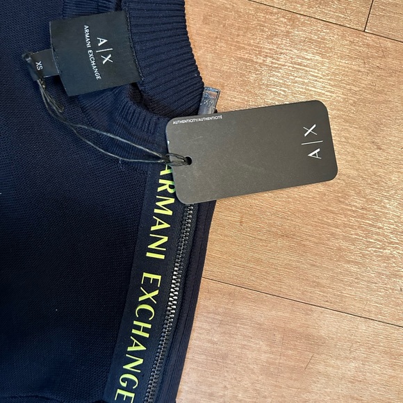 NWT Mens Armani exchange long sleeve sweater/shirt with designer zipper. XS size - Picture 4 of 4